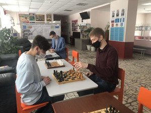Турнир по шахматам и шашкам «Ход Конем»